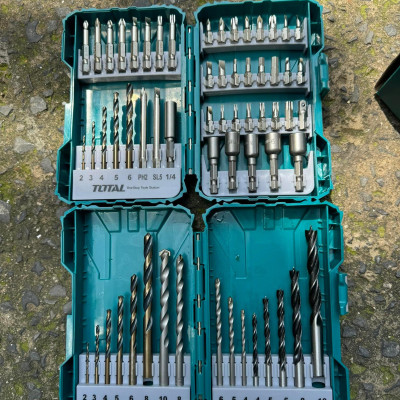 BỘ COMBO GỒM MÁY KHOAN PIN TIDLI12201 12V,45 TUA VÍT,16 MŨI KHOAN (2 pin 12V + 1 sạc) TOTAL TOSLI23022 - HÀNG CHÍNH HÃNG