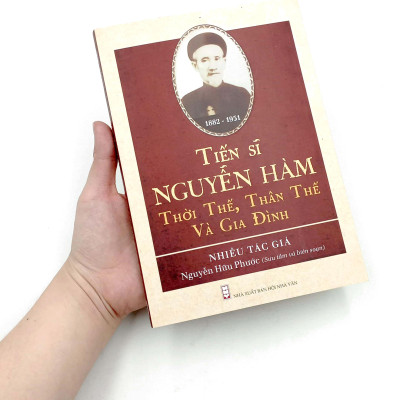 Tiến Sĩ Nguyễn Hàm - Thời Thế, Thân Thế Và Gia Đình