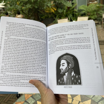 (Tranh minh hoạ) DU HÀNH VÀO THẾ GIỚI Y HỌC TỰ CỔ CHÍ KIM - Mikhail Alexandrovich Paltsev, Igor Moiseevich Kvetnoy, Albina Petrova – Nhiều dịch giả - NXB Kim Đồng