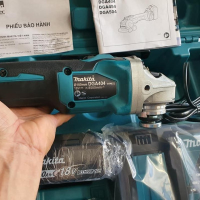 MÁY MÀI GÓC CHẠY PIN 18V/3.0AH 100MM (01 SẠC NHANH ,02 PIN 18V/ 4.0AH) MAKITA DGA404RME- HÀNG CHÍNH HÃNG