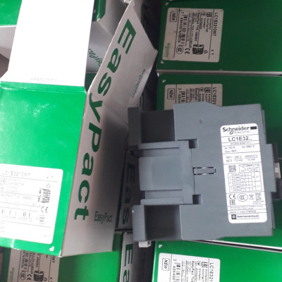 Khởi động từ LC1E3210 Schneider 3P-32A, 15kW coil 220V 50/60Hz  | Hàng Chính hãng |