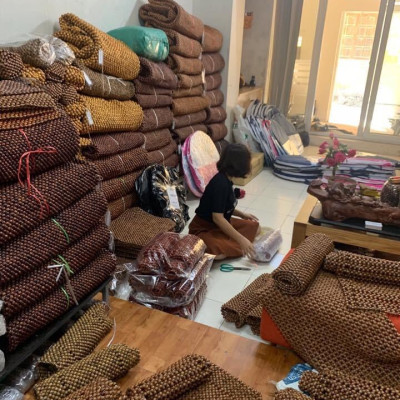 Lót Ghế Xe Ô Tô Hạt Gỗ Hương ( hình thật - hàng kỹ )