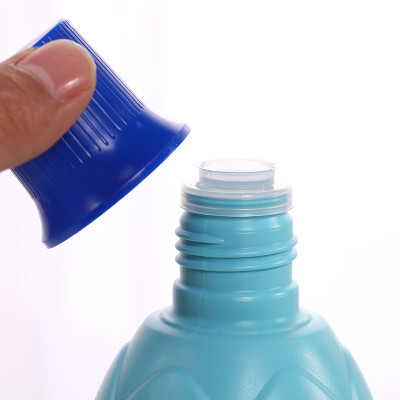 Nước tẩy trắng quần áo Rocket 600ml - Hàng Nội Địa Nhật Bản