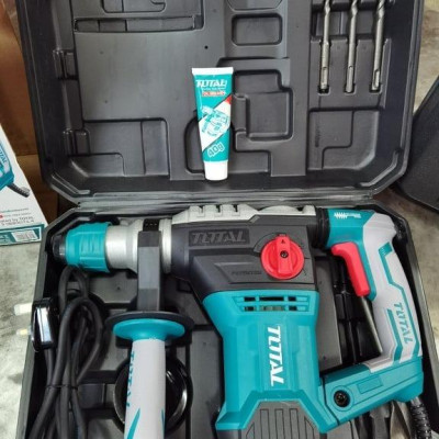 MÁY KHOAN ĐỤC BÊ TÔNG 32MM 1500W TOTAL TH1153216 - HÀNG CHÍNH HÃNG