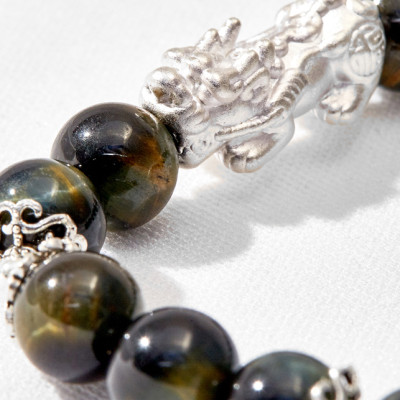 Vòng tay đá mắt hổ phối tỳ hưu bạc Ngọc Quý Gemstones