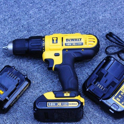 MÁY KHOAN, VẶN VÍT DÙNG PIN 18V 13MM 300W DEWALT DCD776C2A-B1- HÀNG CHÍNH HÃNG