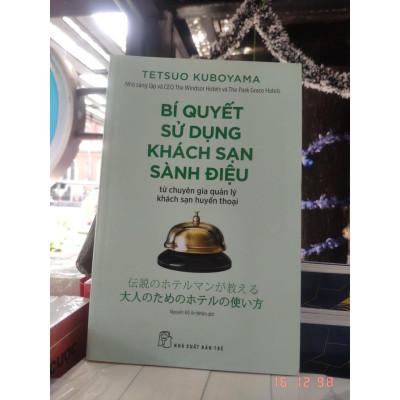 Sách-Bí Quyết Sử Dụng Khách Sạn Sành Điệu