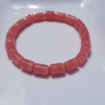 Vòng tay Đá Đào Hoa đẹp Vip hàng đẹp Chất liệu đá đào hoa Lu Thống Khúc bóng mượt đẹp 6,8mm x dài 10mm Màu hồng tươi bóng đẹp Nữ mệnh hỏa, mệnh thổ ạ Công dụng may mắn, tài lộc, tốt sức khỏe, xinh đẹp tay ạ