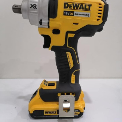 MÁY SIẾT BULONG PIN CẦM TAY 18V DEWALT DCF894P2- HÀNG CHÍNH HÃNG