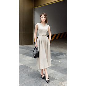 Đầm xòe sát nách xếp ly thân trước Larrisa thiết kế cao cấp WHITE CHIC