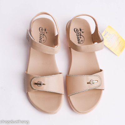 Sandal Biti