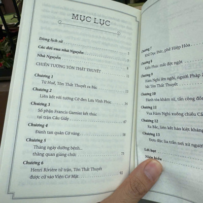 NGÀN NĂM SỬ VIỆT - NHÀ NGUYỄN - CHIẾN TƯỚNG TÔN THẤT THUYẾT – Lê Minh Quốc – NXB Kim Đồng