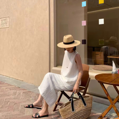 Bộ váy nữ chất linen gồm 1 áo ba lỗ, 1 chân váy suông dáng dài, phong cách Hàn Quốc nhẹ nhàng Bv12