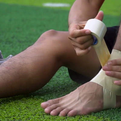 Băng Keo Vải Dán Chấn Thương,Băng Keo Co Giãn Dán Cơ Bản 5cm Dài 5m (Giao Màu Ngẫu Nhiên)