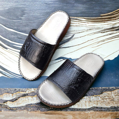 DÉP QUAI NGANG CHẤT LIỆU DA BÒ VATIS VA2039 | KHÂU ĐẾ