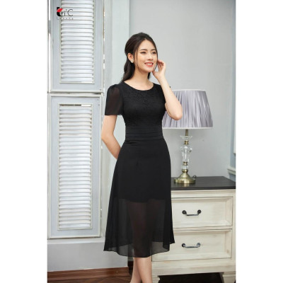 Đầm ren ôm Tri