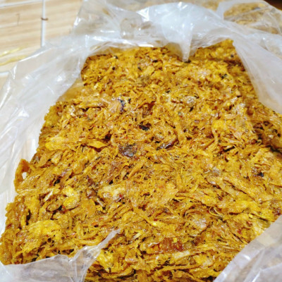 Mực khô xé sợi gói 500 gram đã chế biến ăn liền ngon ơi là ngon của shop Đặc Sản Biển Phan Thiết NGỌC DŨNG. Hạn sử dụng 12 tháng kể từ ngày đặt hàng