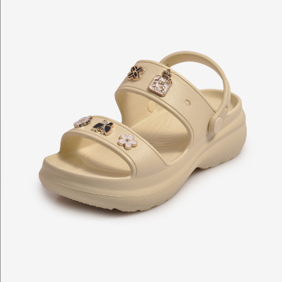 Sandal Biti