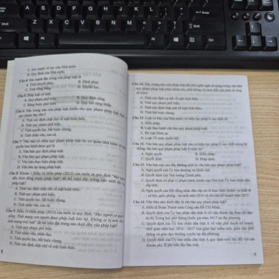 Sách - Câu hỏi và bài tập trắc nghiệm giáo dục công dân (luyện thi THPT quốc gia) - HA