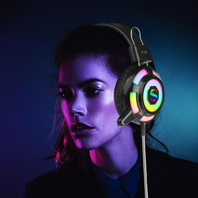 Tai nghe có dây KUBITE Tai nghe chơi game với ánh sáng RGB Điều khiển dây giao diện siêu rực rỡ với micrô 