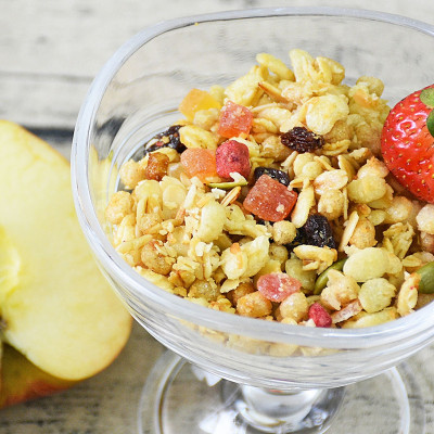 Ngũ cốc Calbee vị Trái cây gói đỏ 800gr (Trái cây & các loại Hạt)