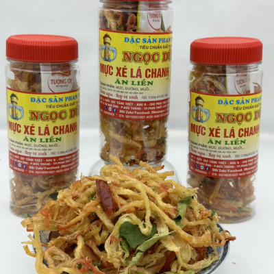 Đặc sản Phan Thiết - Mực Xé Lá Chanh Gói 50 Gram Sản Phẩm Trải Nghiệm Đã Chế Biến Ăn Liền Ngon Ơi Là Ngon. Hạn Sử Dụng 12 Tháng Kể Từ Ngày Đặt Hàng - OCOP 4 Sao