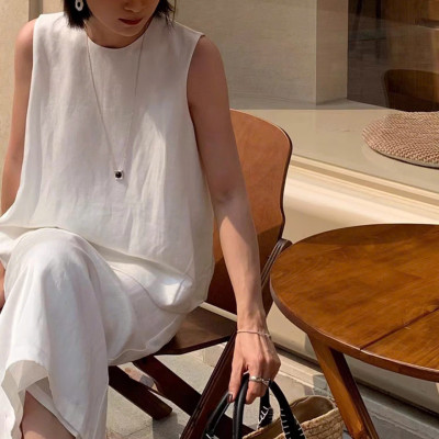 Bộ váy nữ chất linen gồm 1 áo ba lỗ, 1 chân váy suông dáng dài, phong cách Hàn Quốc nhẹ nhàng Bv12