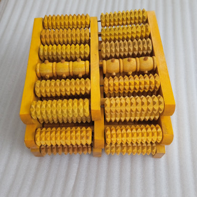 Bàn massage chân bằng gỗ N H home hai hàng lăn