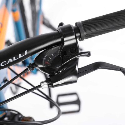 Xe đạp thể thao CALLI 1600 Khung hợp kim nhôm cao cấp, có 2 kích cỡ lựa chọn phù hợp với người cao 1m40 trở lên