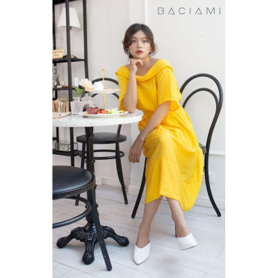 Baciami-Đầm Vàng Cổ Đổ Xếp Ly Eo