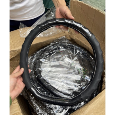 Bọc vô lăng da carbon xe Vinfast VF E34, VF8, VF9, VFE34, VF5, Ford Territory, vô lăng dcut