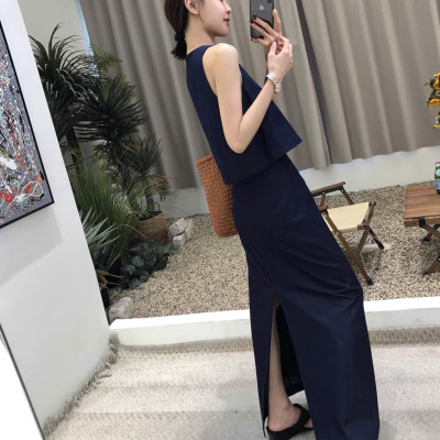 Set bộ linen nữ gồm áo sát nách và chân váy công sở dáng dài, bộ đồ công sở thanh lịch, đơn giản Bv12