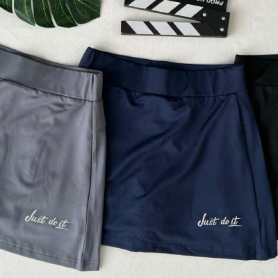 Bộ Đồ Thể Thao Nữ Gồm Áo Thun Cổ Trụ Và Quần Váy 2 Lớp Thời Trang Cao Cấp