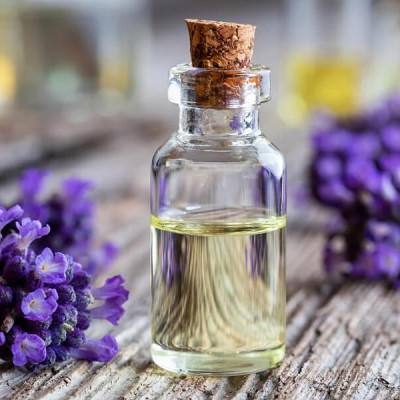 Tinh dầu Oải Hương (Lavender) 100ml nguyên chất từ thiên nhiên, xông phòng, khử mùi, thơm phòng, đuổi muỗi - KingOil