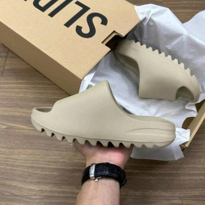 Dép Bánh Mì Nhám Nam Nữ Đúc Nguyên khối Cao 4 cm .