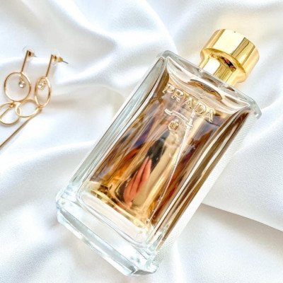 Nước Hoa Nữ Prada La Femme Prada Eau De Parfum 100ml