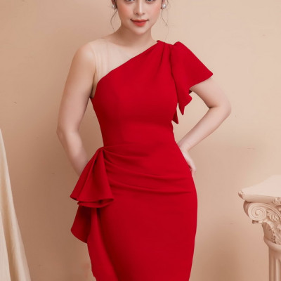 ĐẦM CỔ XÉO MỘT TAY DÚN BÊN EO