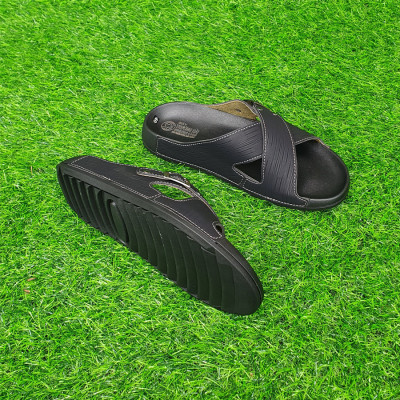 Dép nam Trường Hải da mềm siêu nhẹ 2 màu đen, vàng DN150