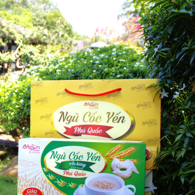 Ngũ cốc yến ăn kiêng Phú Quốc - hộp 18 gói 24gr - Giúp bổ sung dinh dưỡng, phù hợp với người ăn kiêng