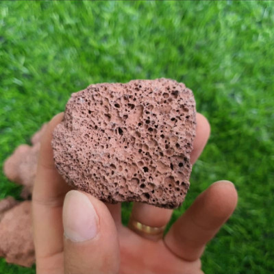 Đá nham thạch đỏ Trung Quốc cỡ to lọc nước cho bể cá cảnh 500Gr