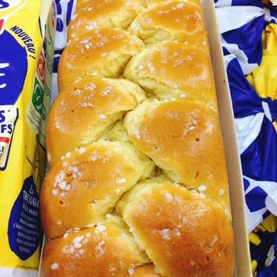 Combo bánh mì hoa cúc Pháp Harrys 210g và bánh mì hoa cúc 500g