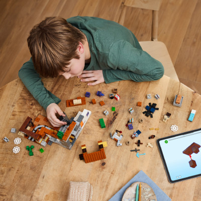 LEGO MINECRAFT 21263 Đồ Chơi Lắp Ráp Hầm Mỏ Vùng Hoang Mạc (538 chi tiết)