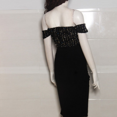 ĐẦM ÔM TRỄ VAI KẾT ĐÁ