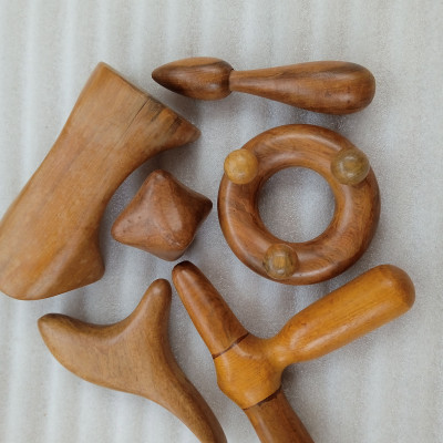 Combo 6 dụng cụ massage N H home bằng gỗ thơm 