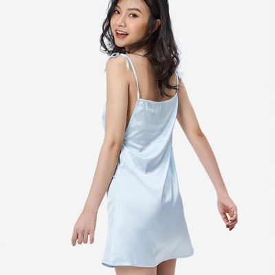 Váy lụa Pink Stull trơn cột dây xanh pastel