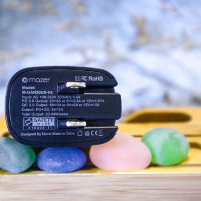 Củ sạc cho laptop/điện thoại Mazer SuperMINI 20W - Hàng Chính Hãng