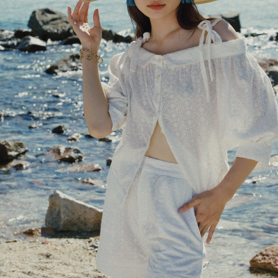 Áo Croptop Thêu Hạ Vũ TOP235 thời trang thiết kế Hity