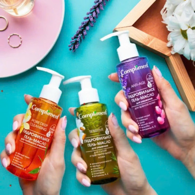 Gel rửa mặt tẩy trang Oil Compliment 150ml sạch sâu dưỡng ẩm cho từng loại da (dạng vòi)