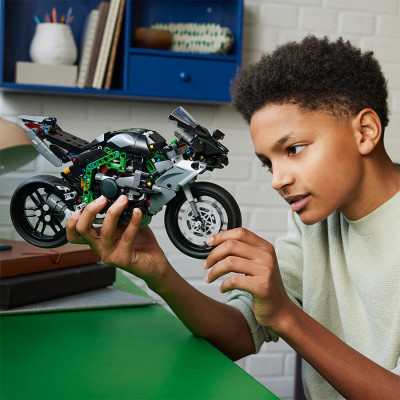 Đồ Chơi Lắp Ráp Xe Mô Tô Thể Thao Kawasaki Ninja H2®R LEGO TECHNIC 42170 (643 chi tiết)