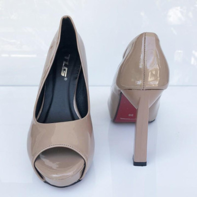 Giày nữ cao gót hot trend  trẻ trung năng động 21310